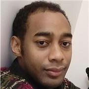 Doctorant-chercheur en philosophie. Multilingue et professeur. Pouvant accompagner dans plusieurs matières (philosophie, anglais, français, économie)